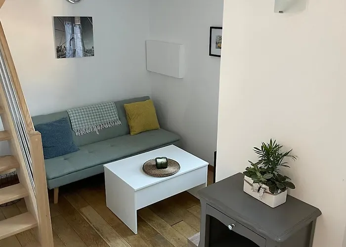 Cozy Near Lille Apartment